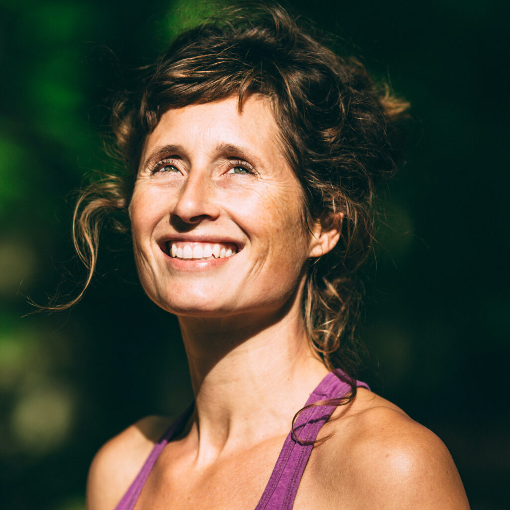 Rikke Hansen Kropsterapeutisk underviser, behandler & yogalærer